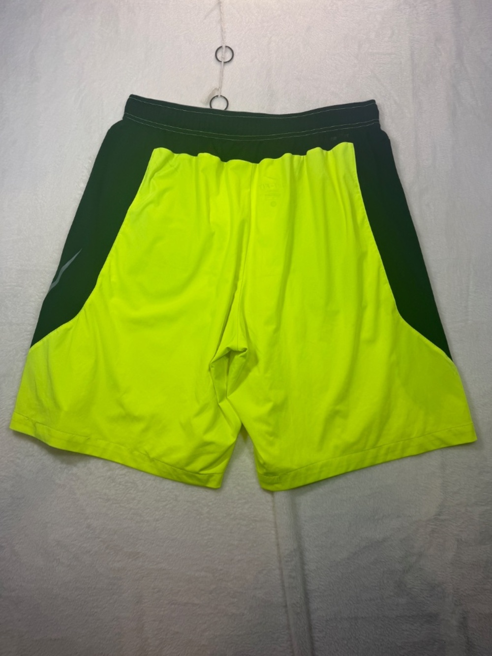 Nike Dri Fit Shorts Mens Size XL Yellow Swim Trunks Athletic Lightweight - Picture 6 of 6